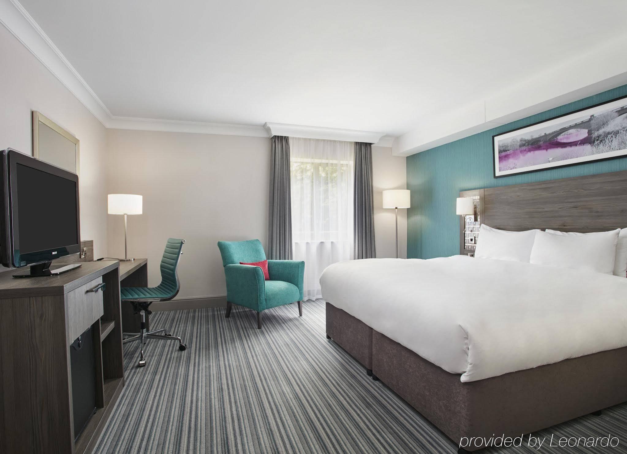 Hotel Jurys East Midlands Airport 4*