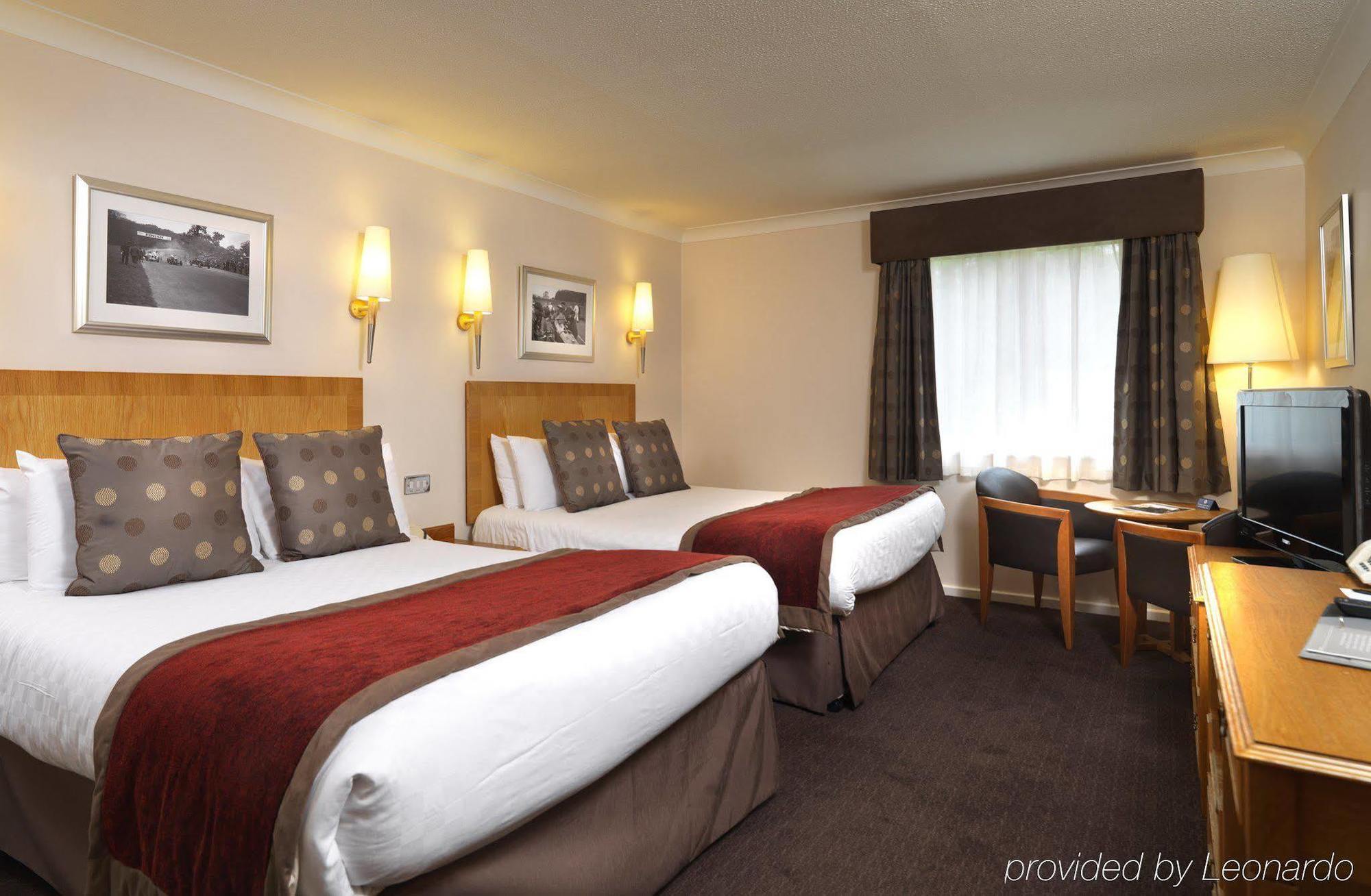 Jurys East Midlands Airport Hotel 4*