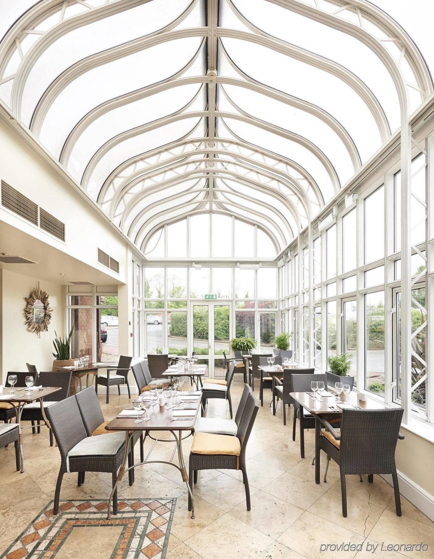 Hotel Jurys East Midlands Airport 4*