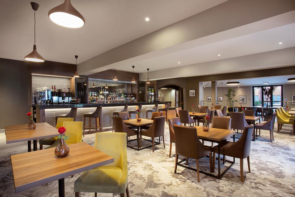 Leonardo East Midlands Airport Hotel 4*