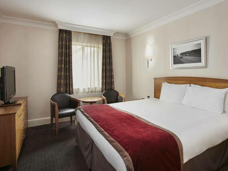 Leonardo East Midlands Airport 4* Castle Donington